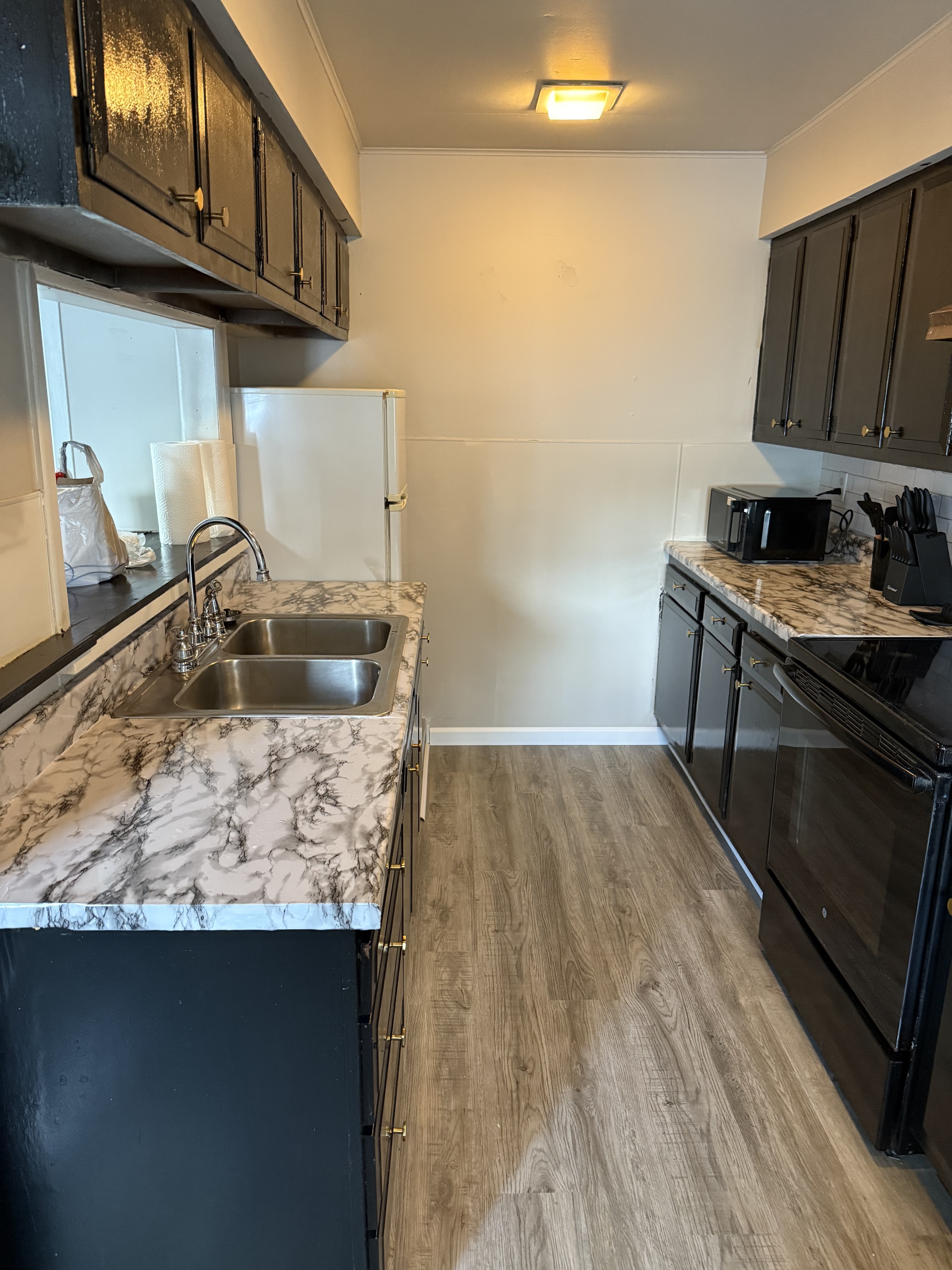 145 East Main Street - 7